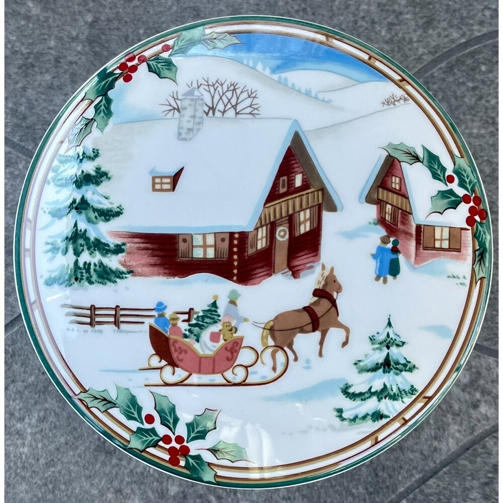 Mikasa Maxima ‘Christmas Magic’ Box with Lid FX070, Mint Condition